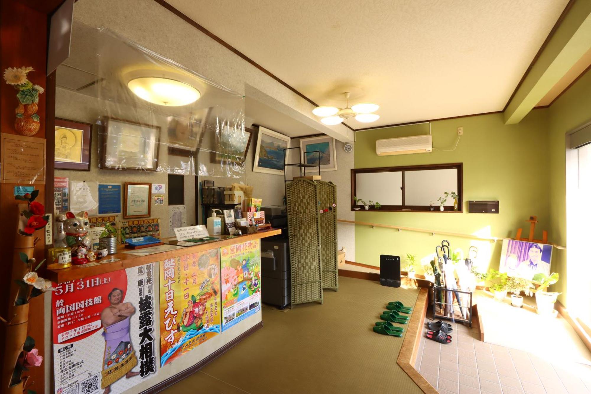 Kenrokuen Hotel Нобеока Екстериор снимка
