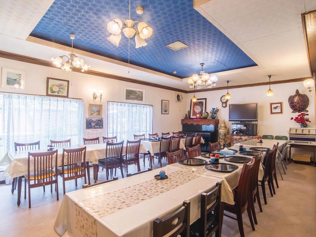Kenrokuen Hotel Нобеока Екстериор снимка